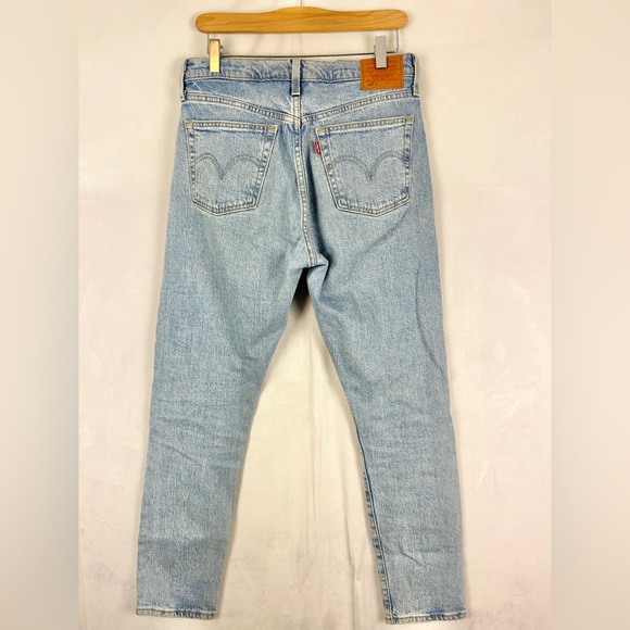 LEVI'S 501 Slim Jeans Light Wash Women's Size 28 x 28 Button Fly Premium Denim‎ - Picture 2 of 7